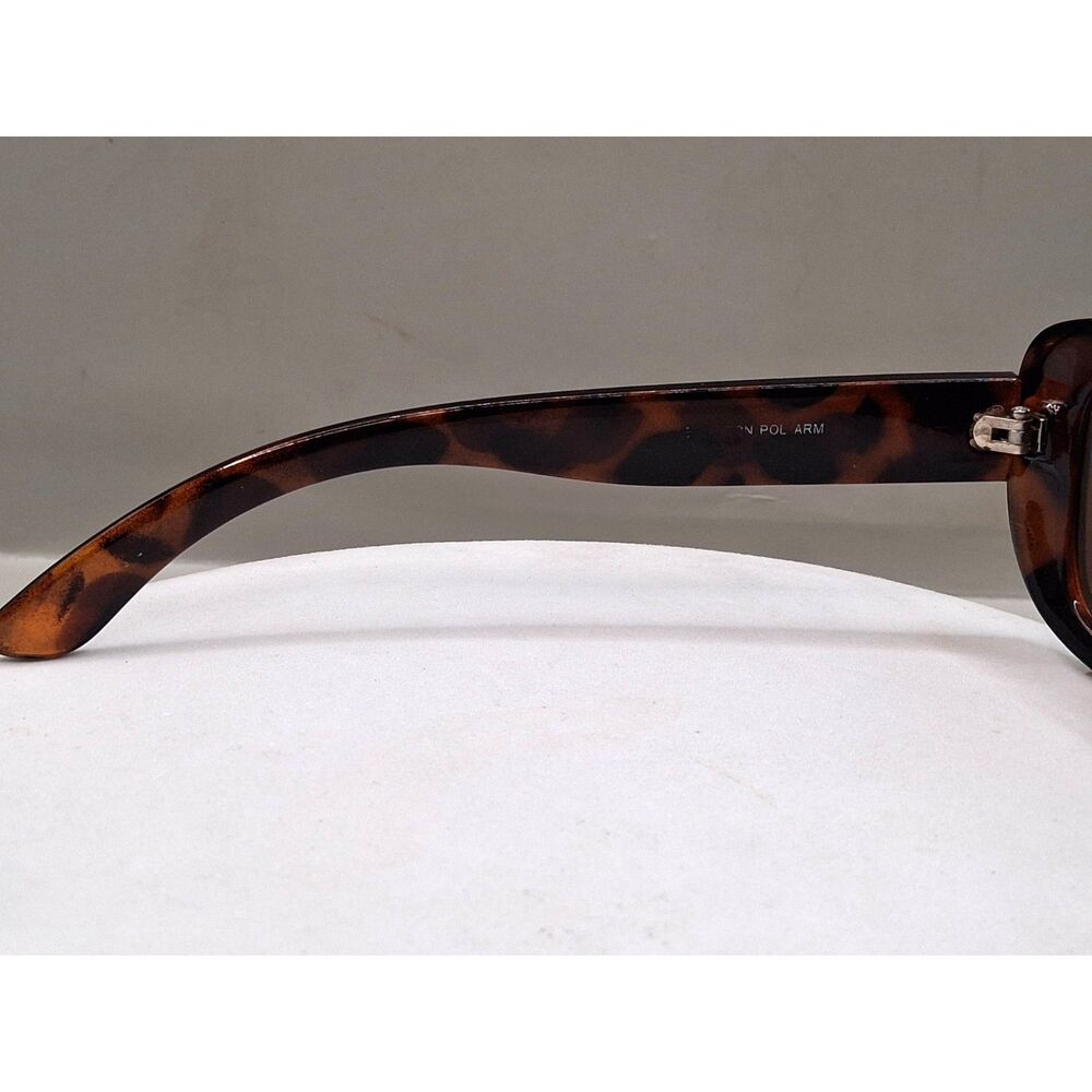 Foster Grant Election Women's Wrap Polarized Amber Brown Sunglasses - Picture 12 of 15